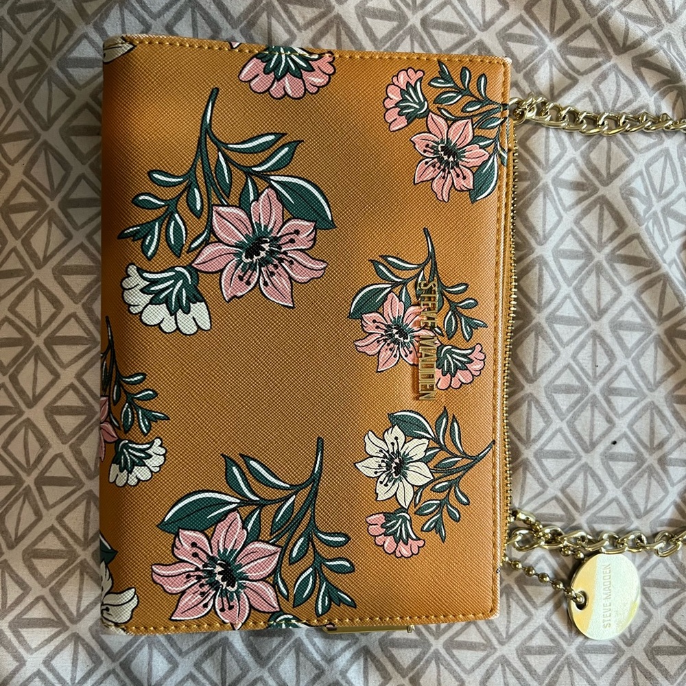 Steve Madden purse